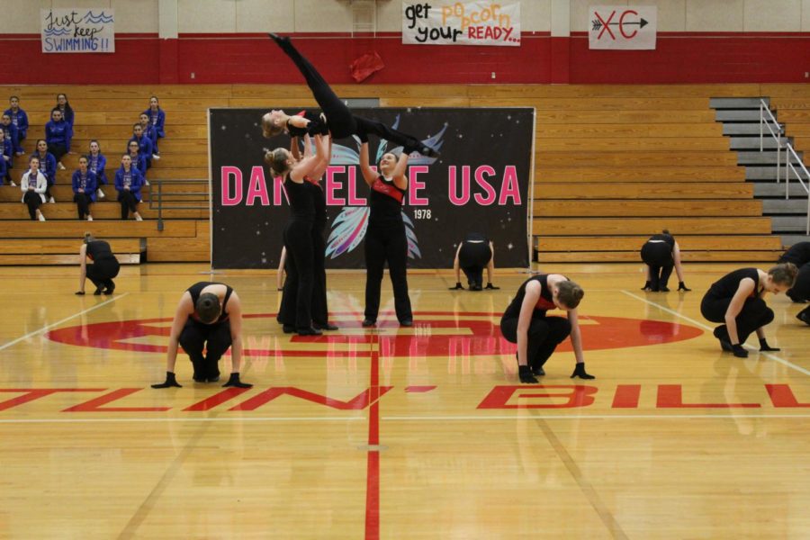Red-Hotts Win Awards at Dance Competition