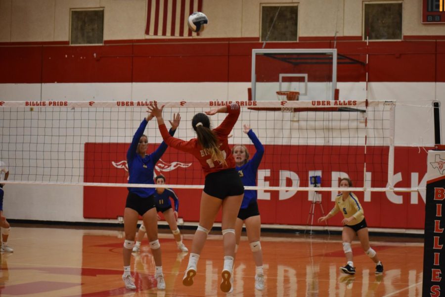 Varsity Volleyball Annihilates Poteet